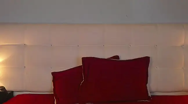 Snapshot of Cintya_Kros chatting on 03-01-25, 02:37 Cintya Kros online show from 03-01-25, 02:37