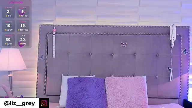 Liz grey  online show from 02-11-25, 11:44