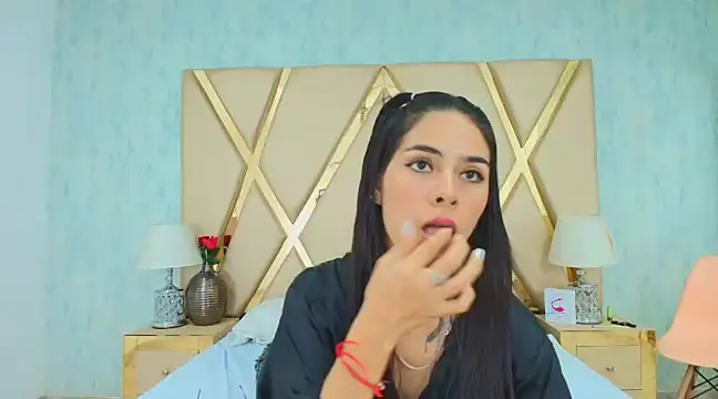 NicoleEsposito online show from 03-12-25, 09:55