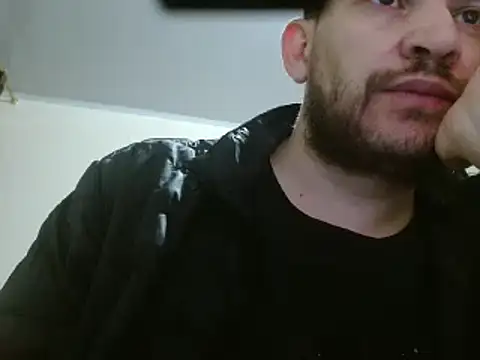 Snapshot of camiloking1720 chatting on 02-13-25, 03:46 camiloking1720 online show from 02-13-25, 03:46