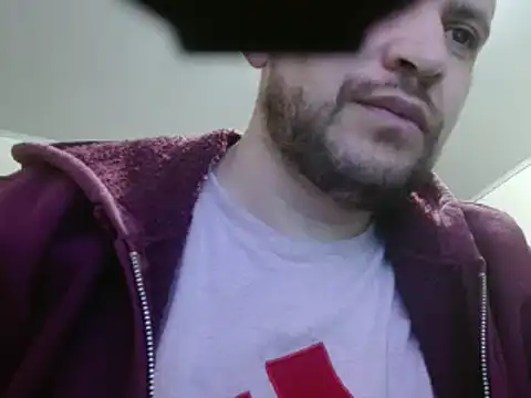 Snapshot of camiloking1720 chatting on 02-15-25, 04:34 camiloking1720 online show from 02-15-25, 04:34