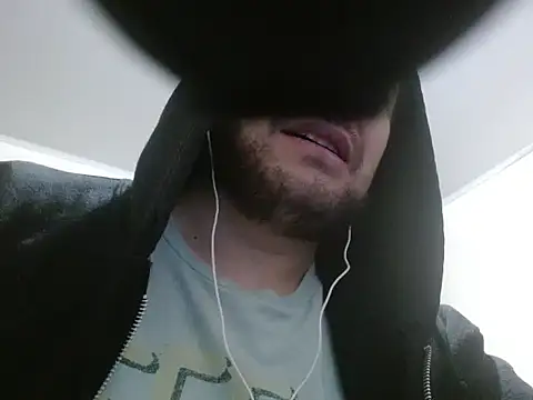 Snapshot of camiloking1720 chatting on 09-13-25, 09:36 camiloking1720 online show from 09-13-25, 09:36