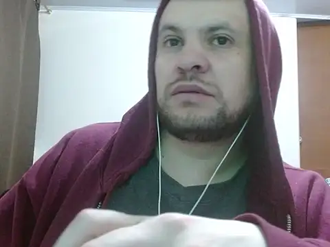 Snapshot of camiloking1720 chatting on 01-06-26, 08:34 camiloking1720 online show from 01-06-26, 08:34