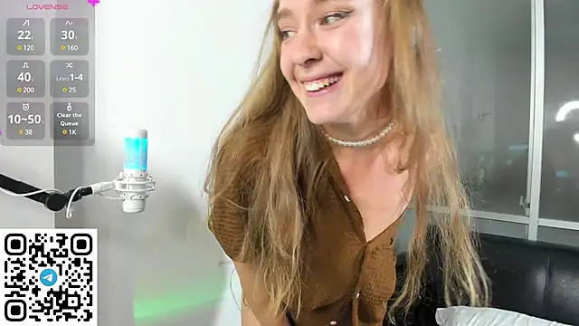 Snapshot of AngelPaull chatting on 12-22-24, 12:39 AngelPaull online show from 12-22-24, 12:39