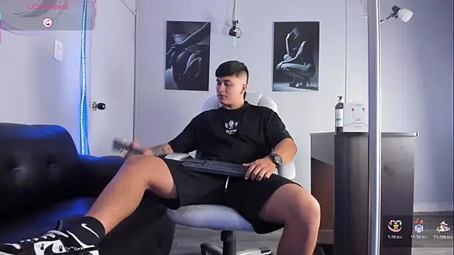 Cristopher strong online show from 02-18-26, 01:29