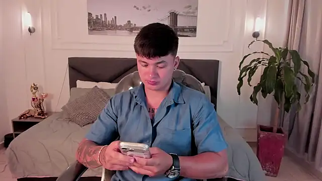Snapshot of Cristopher_strong chatting on 05-05-26, 12:46 Cristopher strong online show from 05-05-26, 12:46
