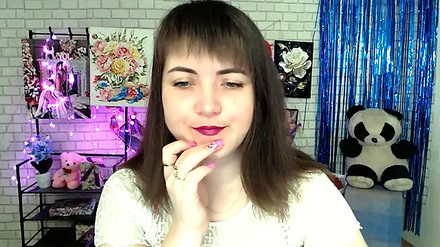 Snapshot of Darina_M_ chatting on 03-23-25, 05:10 Darina M online show from 03-23-25, 05:10