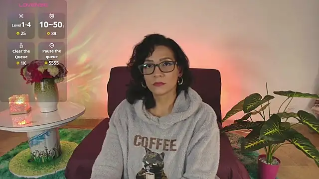 Elliee  online show from 03-03-25, 07:17