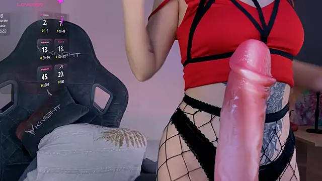 Snapshot of mariel_a_gold chatting on 01-29-25, 05:09 mariel a gold online show from 01-29-25, 05:09