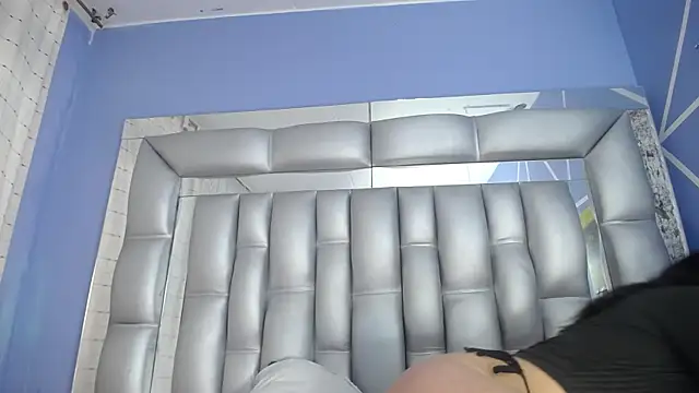 Snapshot of angelina_ny chatting on 01-17-25, 08:44 angelina ny online show from 01-17-25, 08:44