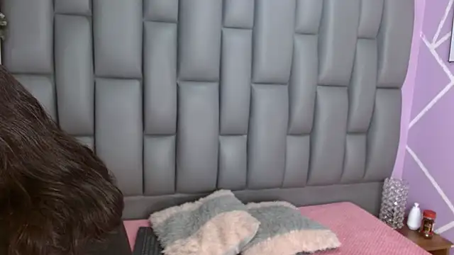 Snapshot of angelina_ny chatting on 09-15-25, 01:44 angelina ny online show from 09-15-25, 01:44