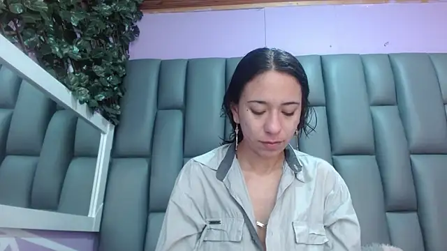 Snapshot of angelina_ny chatting on 09-30-25, 02:00 angelina ny online show from 09-30-25, 02:00