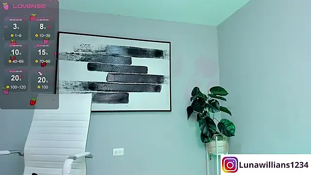 Snapshot of luna_willians chatting on 02-20-25, 03:52 luna willians online show from 02-20-25, 03:52