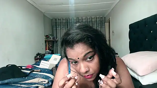 Indianmayaxoxo online show from 01-07-26, 10:18