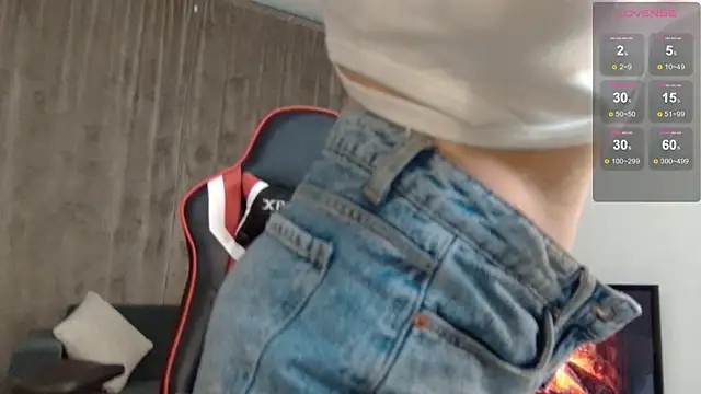 Snapshot of alicexforever chatting on 01-04-25, 07:45 alicexforever online show from 01-04-25, 07:45