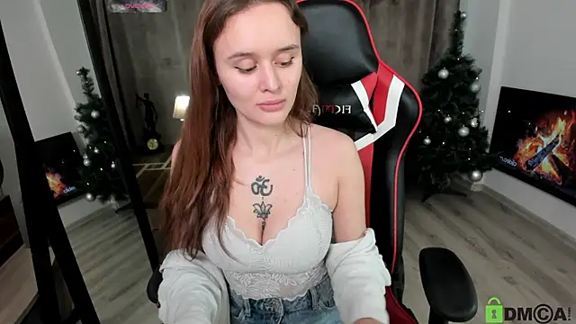 Snapshot of alicexforever chatting on 01-08-25, 11:21 alicexforever online show from 01-08-25, 11:21