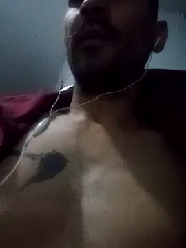 Snapshot of cazaperdidas chatting on 10-17-25, 02:48 cazaperdidas online show from 10-17-25, 02:48