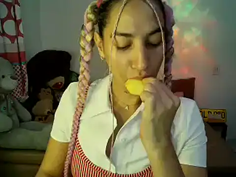 Snapshot of mandy_berrys chatting on 02-27-25, 07:55 mandy berrys online show from 02-27-25, 07:55