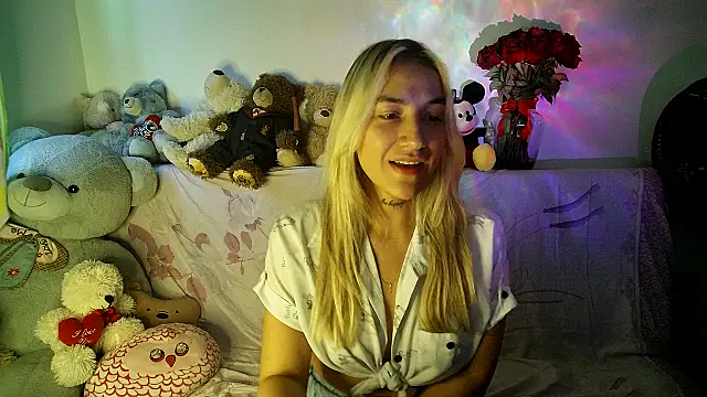 Snapshot of mandy_berrys chatting on 09-14-25, 11:04 mandy berrys online show from 09-14-25, 11:04