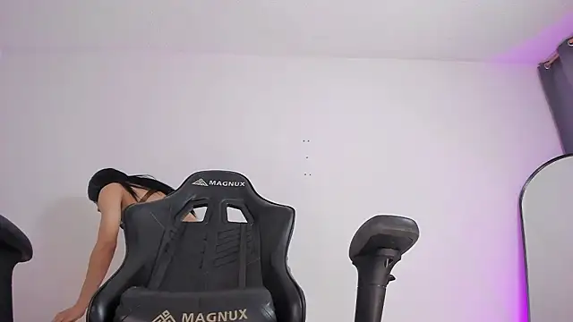 selena robertss  online show from 03-13-26, 01:01