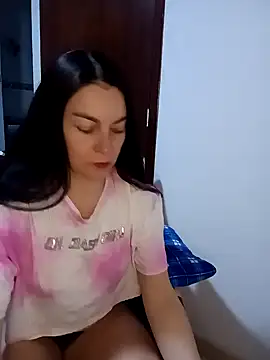 Snapshot of renata_hot1 chatting on 01-28-25, 12:22 renata hot1 online show from 01-28-25, 12:22