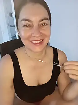 Snapshot of renata_hot1 chatting on 02-04-25, 07:55 renata hot1 online show from 02-04-25, 07:55