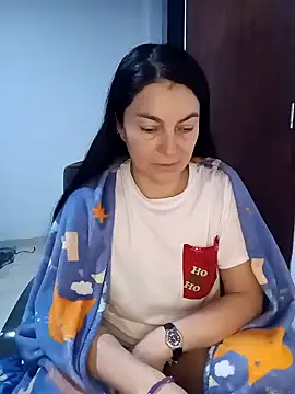 Snapshot of renata_hot1 chatting on 02-05-25, 10:19 renata hot1 online show from 02-05-25, 10:19