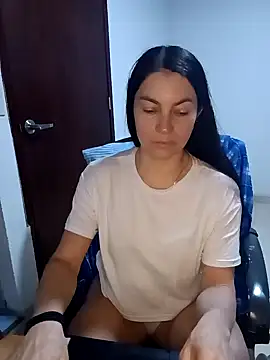 Snapshot of renata_hot1 chatting on 02-08-25, 04:14 renata hot1 online show from 02-08-25, 04:14