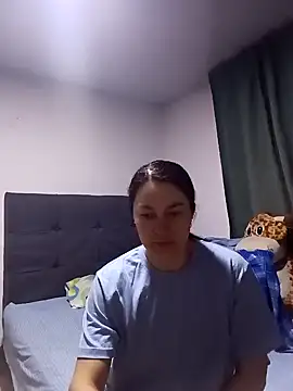 Snapshot of renata_hot1 chatting on 03-18-25, 01:53 renata hot1 online show from 03-18-25, 01:53