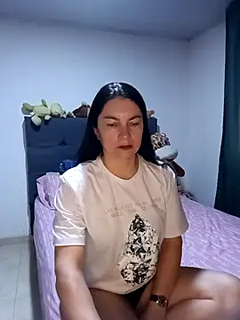 Snapshot of renata_hot1 chatting on 09-12-25, 11:15 renata hot1 online show from 09-12-25, 11:15