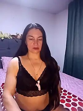 Snapshot of renata_hot1 chatting on 09-14-25, 01:27 renata hot1 online show from 09-14-25, 01:27