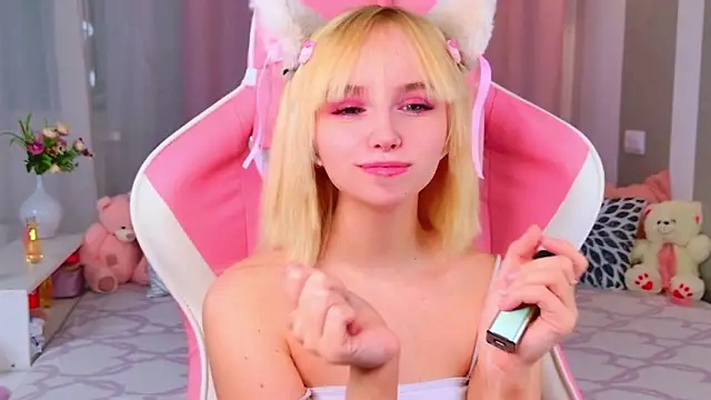 b4by LoL1 online show from 02-23-26, 03:20