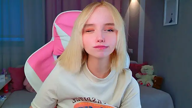 b4by LoL1 online show from 03-11-26, 01:39