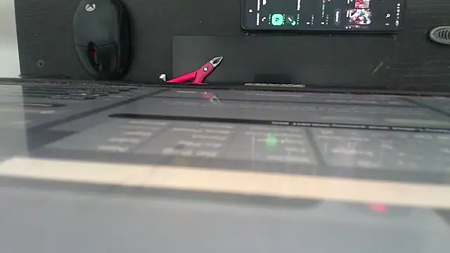 sinay024 online show from 12-19-25, 02:40