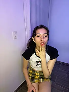 Catyloves online show from 01-06-25, 04:36