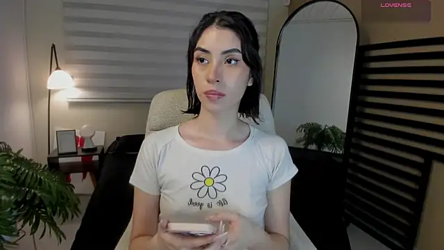 Catyloves online show from 04-10-26, 10:14