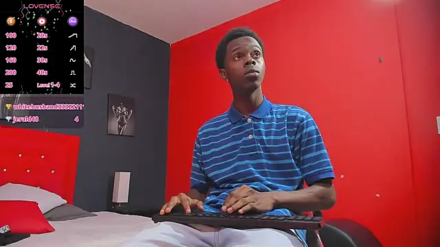 Snapshot of OraineBarrett chatting on 12-14-24, 12:01 OraineBarrett online show from 12-14-24, 12:01