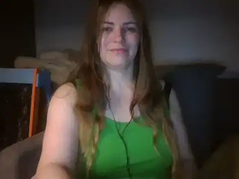 Snapshot of AnnaDiamond1 chatting on 12-24-24, 12:00 AnnaDiamond1 online show from 12-24-24, 12:00