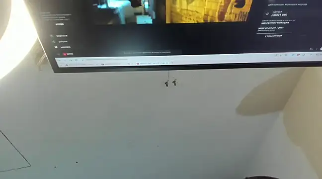 Snapshot of miguel_hz chatting on 03-18-25, 10:15 miguel hz online show from 03-18-25, 10:15