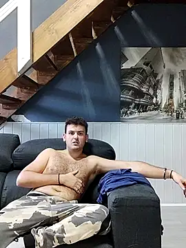 Snapshot of TheKing966 chatting on 10-27-25, 01:04 TheKing966 online show from 10-27-25, 01:04