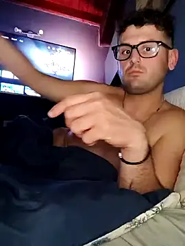 Snapshot of TheKing966 chatting on 02-19-26, 08:38 TheKing966 online show from 02-19-26, 08:38