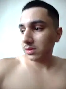 Kalinpauzudo online show from 04-13-26, 05:29