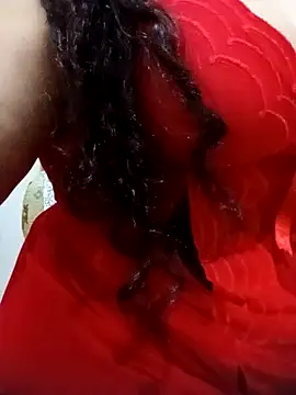 Snapshot of DLa3Ni chatting on 02-19-25, 01:28 DLa3Ni online show from 02-19-25, 01:28