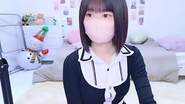 Snapshot of Im_Yu-na chatting on 02-18-26, 01:18 Im Yu-na online show from 02-18-26, 01:18