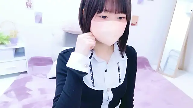 Snapshot of Im_Yu-na chatting on 06-14-26, 03:41 Im Yu-na online show from 06-14-26, 03:41