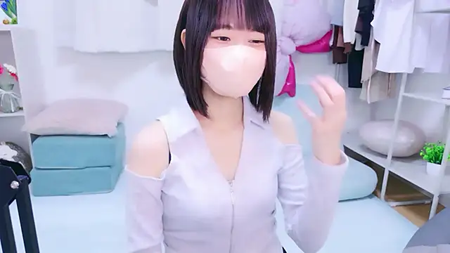 Snapshot of Im_Yu-na chatting on 06-21-26, 06:49 Im Yu-na online show from 06-21-26, 06:49