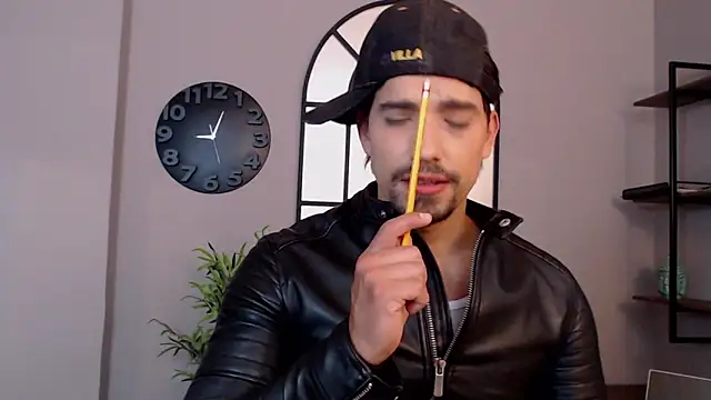 Ian Daviz online show from 02-20-25, 02:07