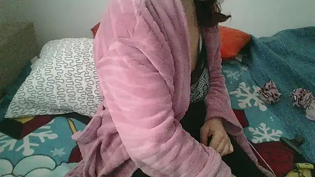 hairygirl80 online show from 11-18-25, 10:09