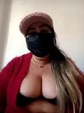 Snapshot of Jawahir-pretty-women chatting on 12-18-24, 02:17 Jawahir-pretty-women online show from 12-18-24, 02:17