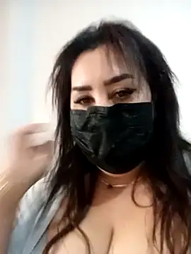 Snapshot of Jawahir-pretty-women chatting on 12-20-24, 10:38 Jawahir-pretty-women online show from 12-20-24, 10:38